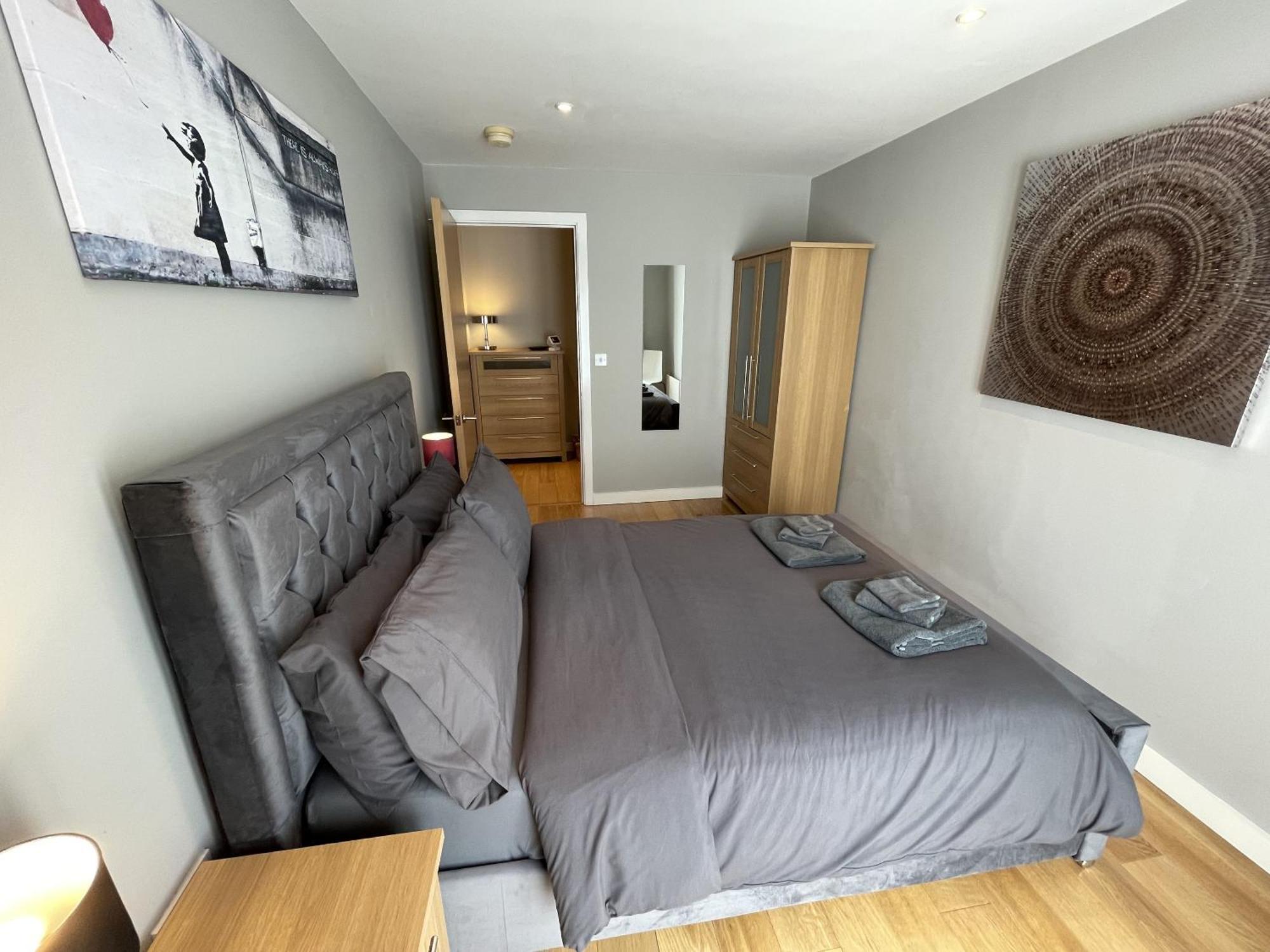 Stunning 2-Bed Town Centre Apartment - Hosted By Hutch Lifestyle Leamington Spa Dış mekan fotoğraf