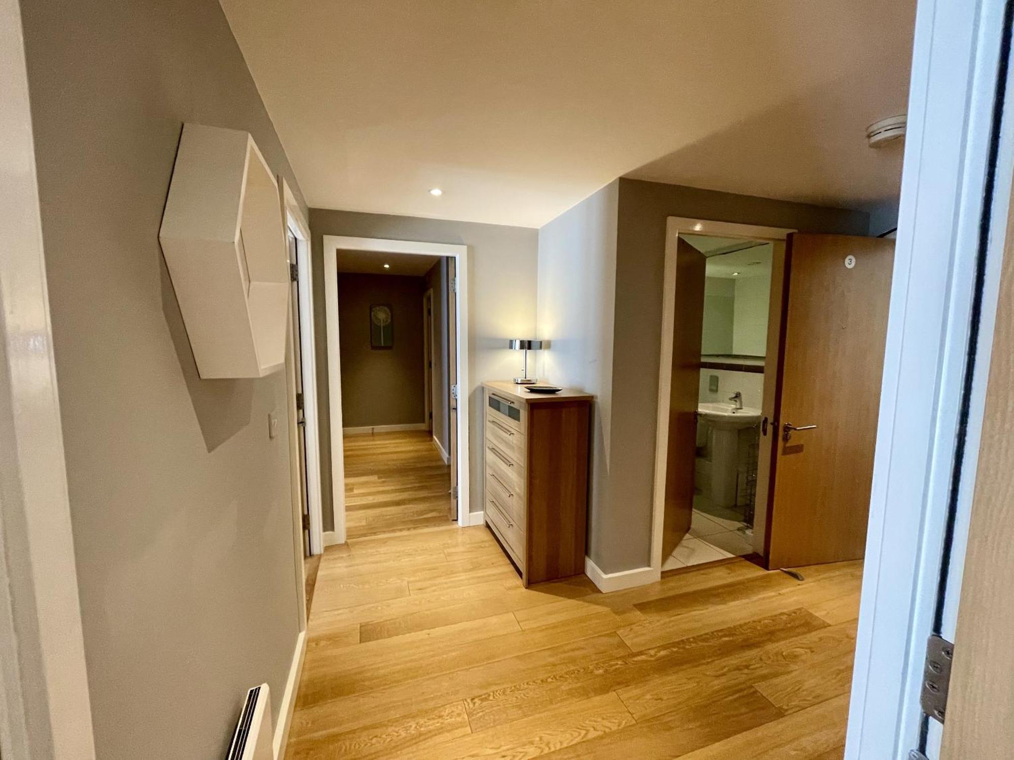 Stunning 2-Bed Town Centre Apartment - Hosted By Hutch Lifestyle Leamington Spa Dış mekan fotoğraf